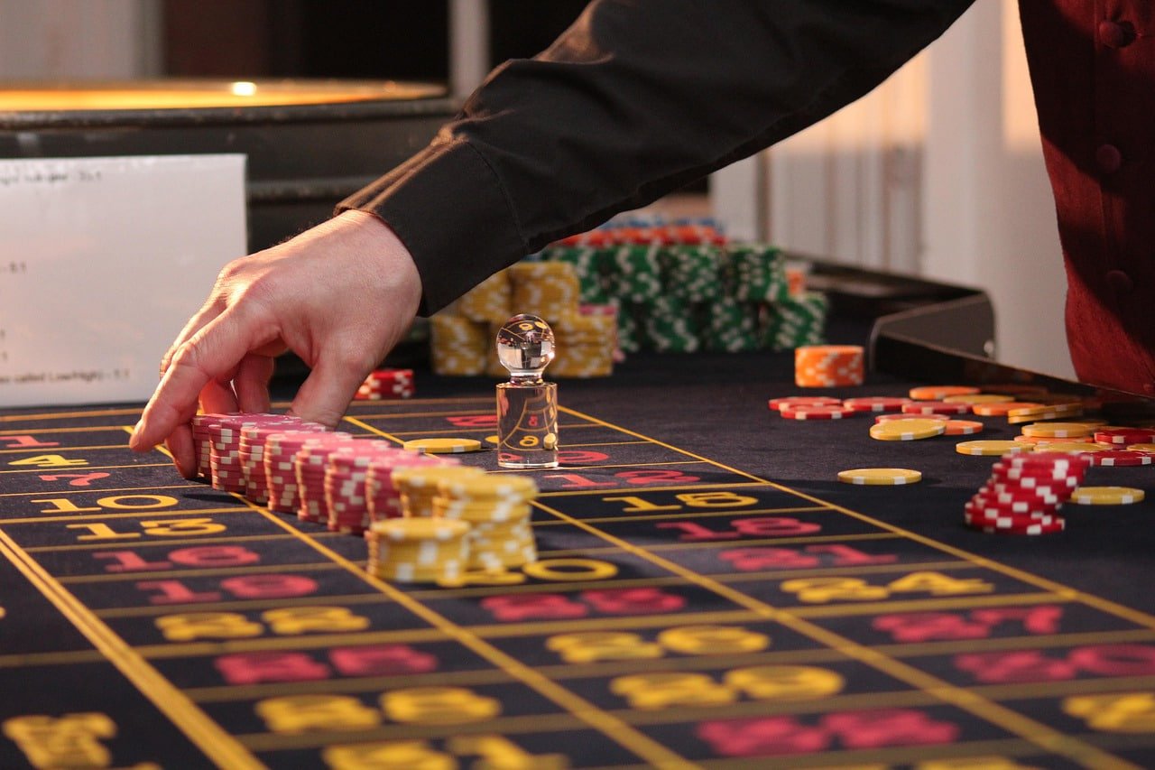 shwe min ကာစီနို table games sicbo baccarat live dealer
